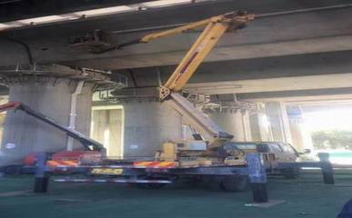 高空作業(yè)車(chē) 曲臂式與租賃服務(wù)的專(zhuān)業(yè)應(yīng)用